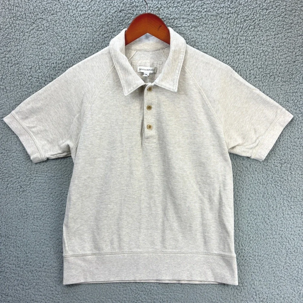 Banana Republic Waffle Short Sleeve Polo Shirt Mens M Oatmeal Casual Summer